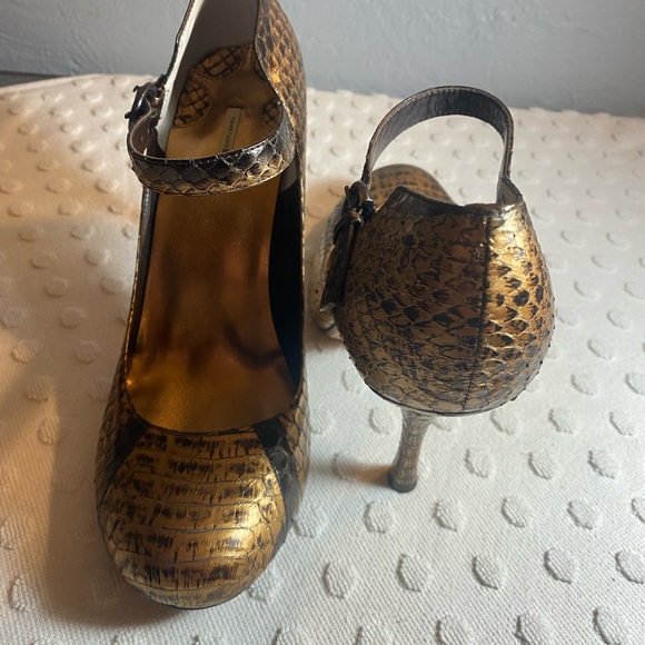 MAX STUDIO  Copper Color Toshi Genuine Snakeskin Heels - Picture 14 of 15